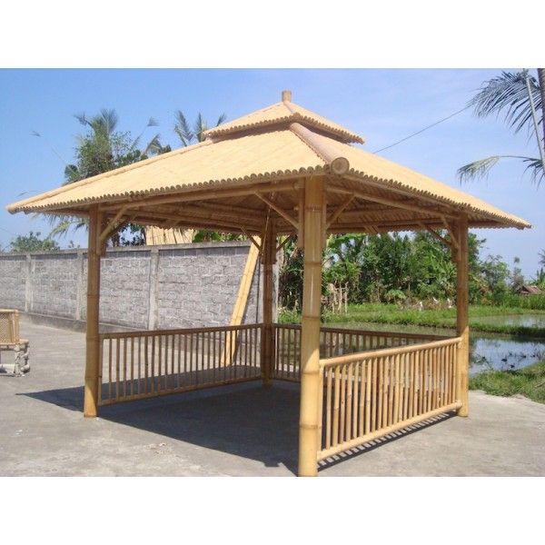 Gazebo in Bambù